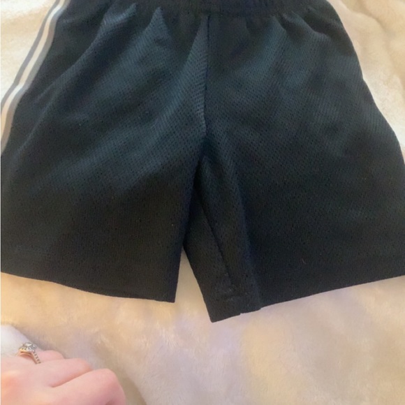 3T boys shirts, yellow hoodie is 2T, black shirt is 2T. To big for my son. - Picture 7 of 16